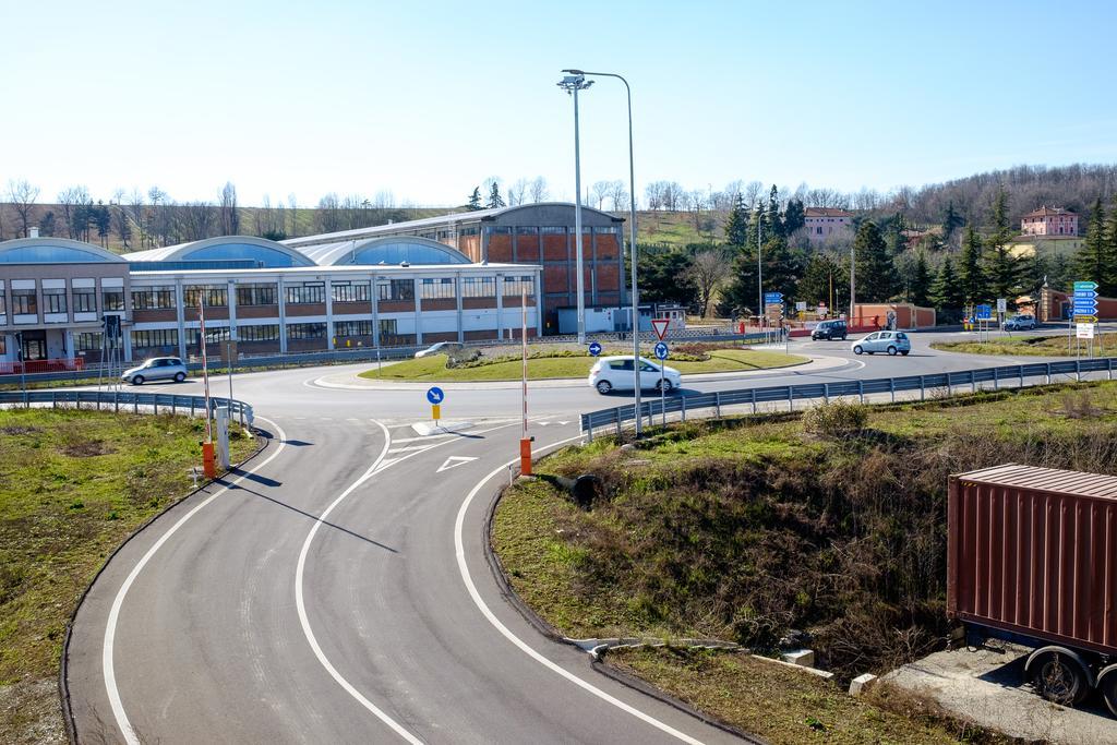 Residence Shopping Outlet Novi Ligure Buitenkant foto